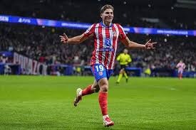 对猛龙跨季10连胜！布伦森35+6三分势不可挡 与场边球迷对喷太经典